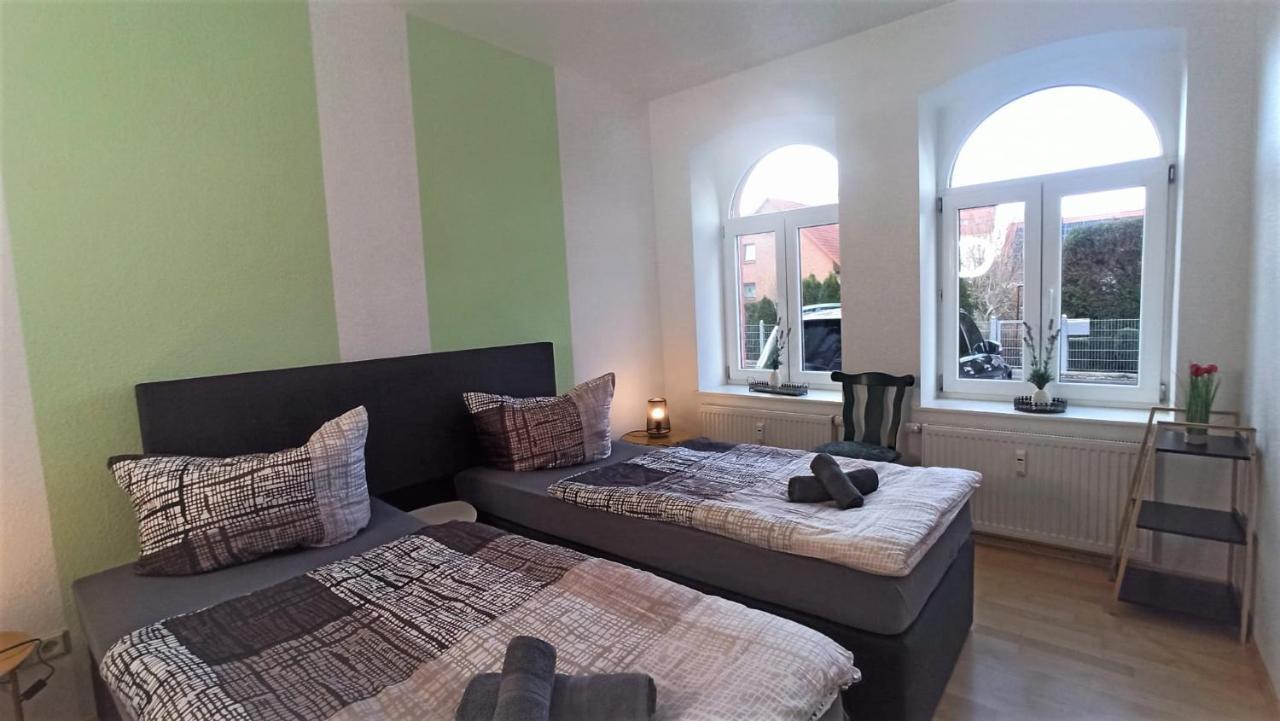 Apartment Fuer Bis Zu 7 Personen Mit Balkon Halberstadt Exterior photo