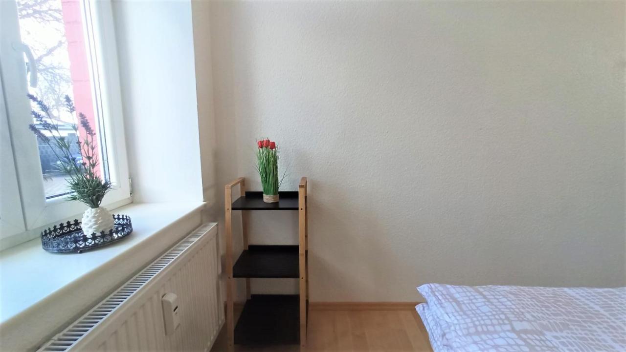 Apartment Fuer Bis Zu 7 Personen Mit Balkon Halberstadt Exterior photo