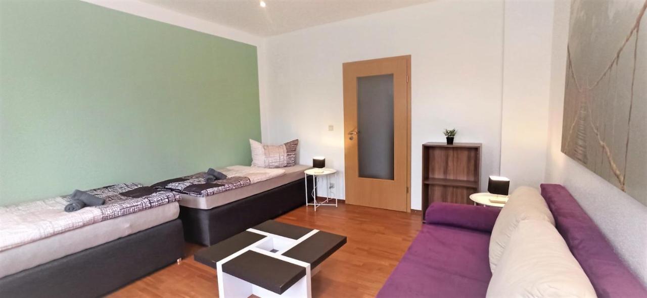 Apartment Fuer Bis Zu 7 Personen Mit Balkon Halberstadt Exterior photo